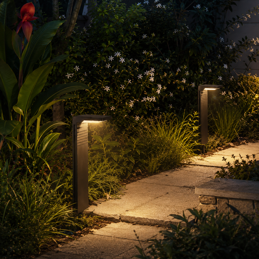 Lirena Solar Garden Light