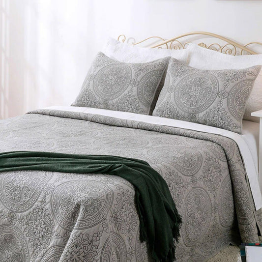 Medallion Quilt Set