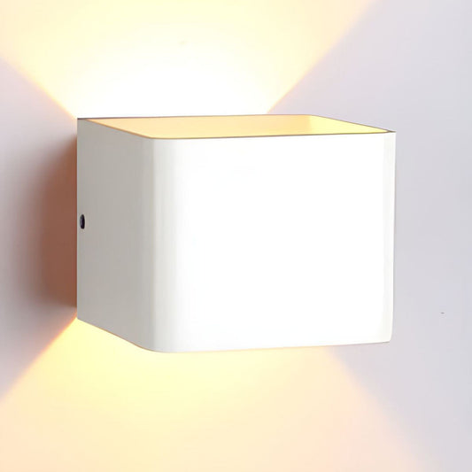 Vanta Wall Light