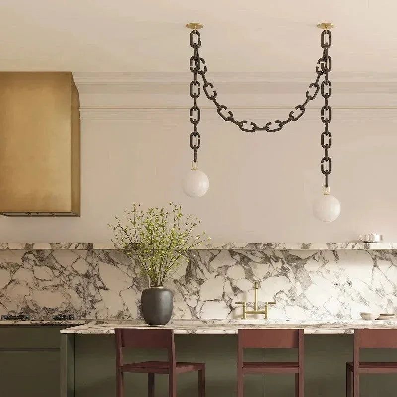 Clove Pendant Chain Light