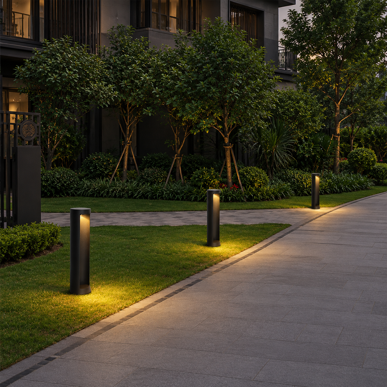Elowen Garden Light